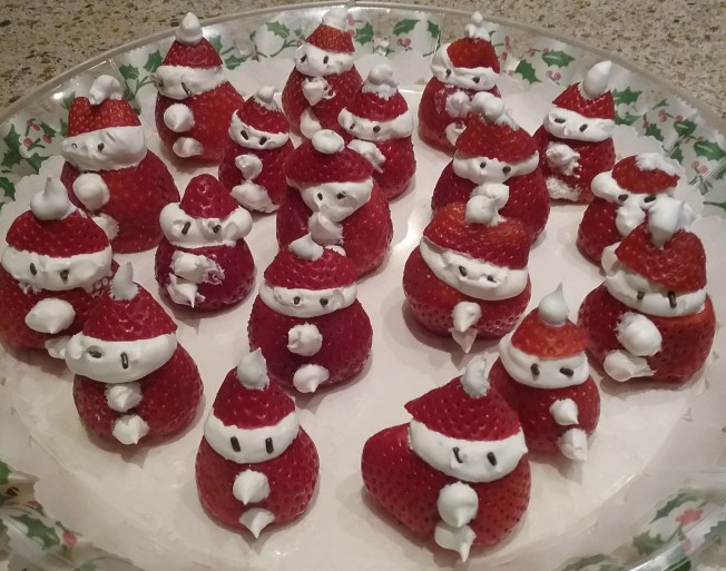 ministrawberrysantas.jpg